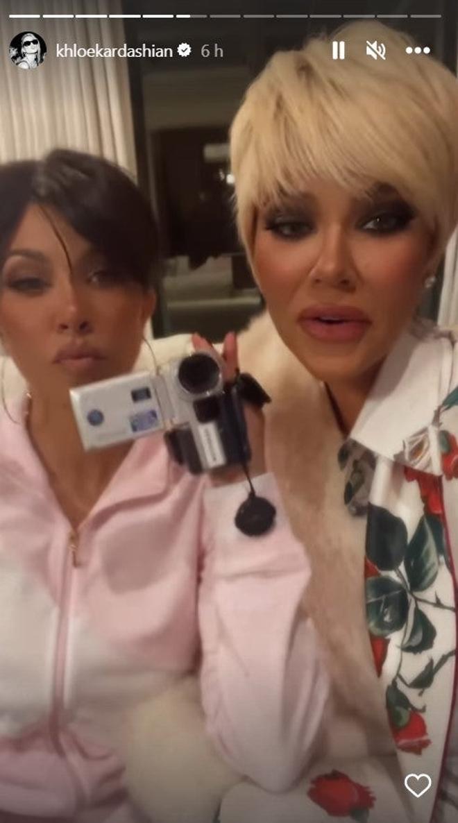 Kourtney y Khloé Kardashian disfrazadas de su madre, Kris Jenner