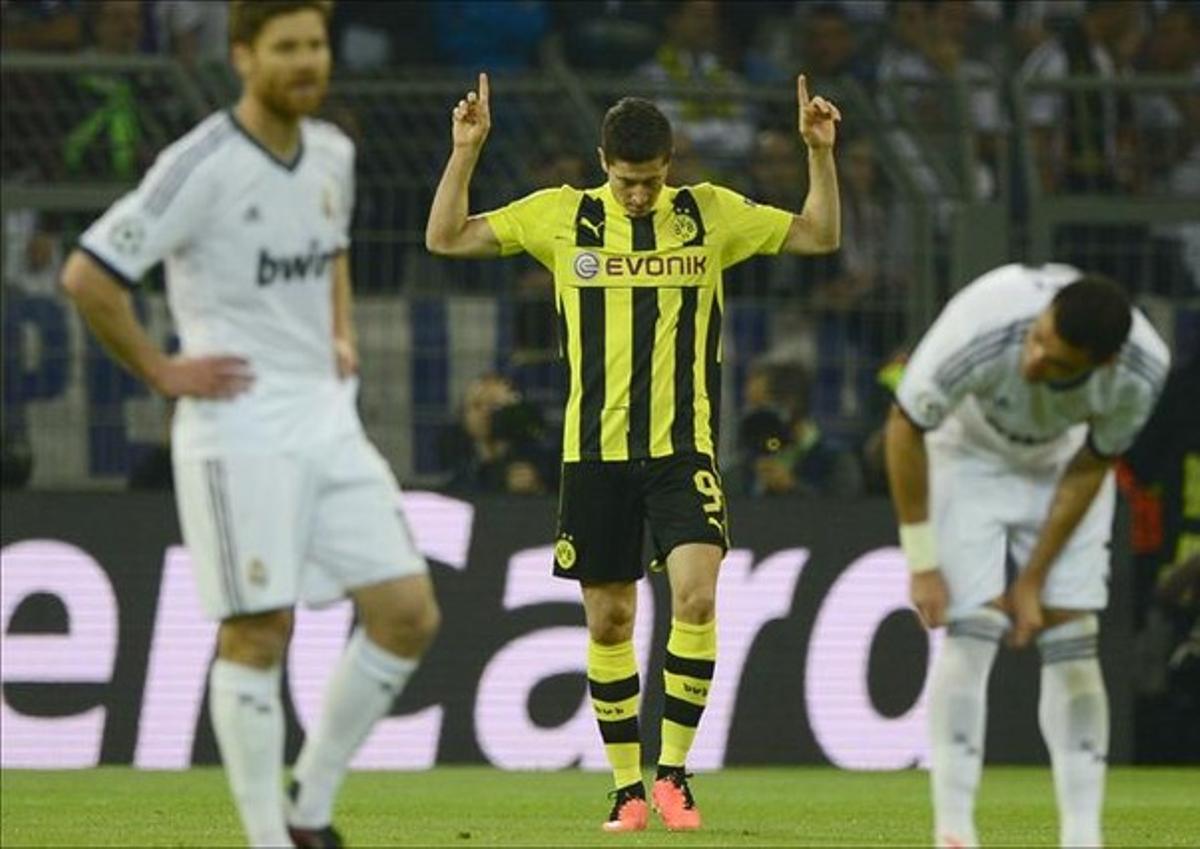 El jugador del Borussia Dortmund Robert Lewandowski celebra el seu 1-0 davant el Reial Madrid, la setmana passada. El jugador del Borussia Dortmund Robert Lewandowski celebra el seu 1-0 davant el Reial Madrid, la setmana passada.