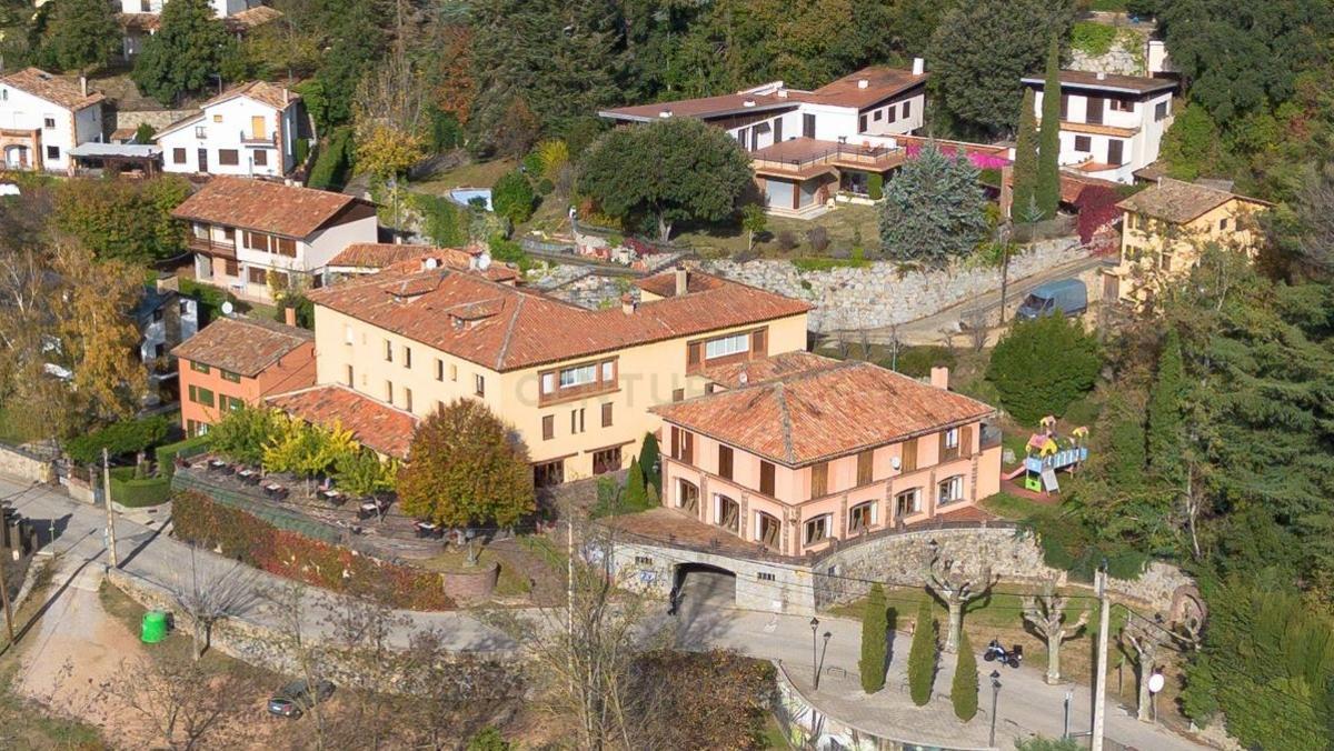 Captura de pantalla de una imagen panorámica del Hostal de la Gloria de Viladrau en el Montseny (Girona) de la inmobiliara Century 21