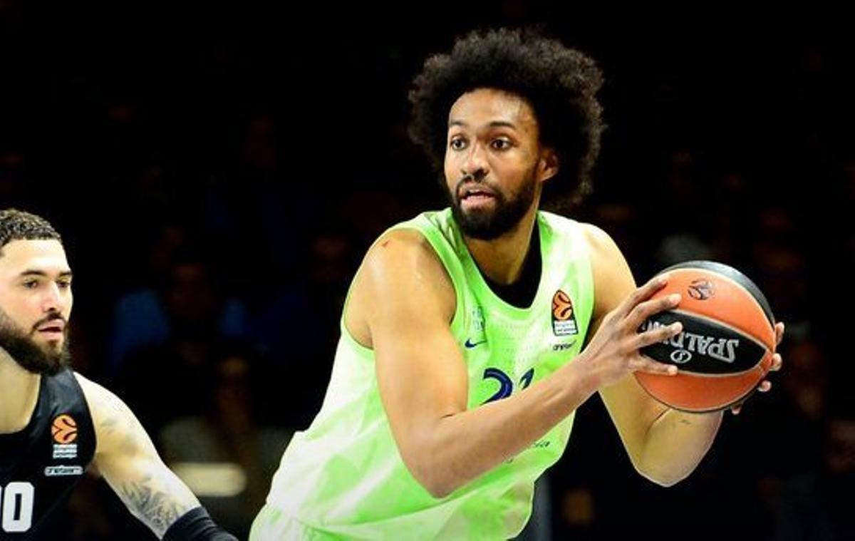 Parker fue el máximo anotador del Barça, pero no pudo anotar el triple del empate en los segundos finales