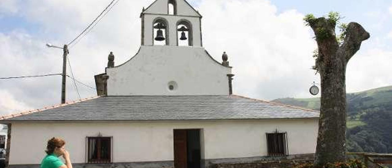 La parroquia de San Martín de Ayones inaugura hoy las obras de su iglesia