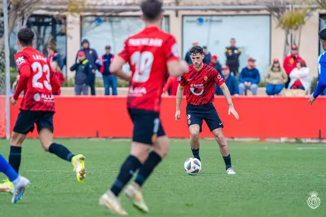 El Mallorca B gana al Formentera y todavía piensa en la salvación