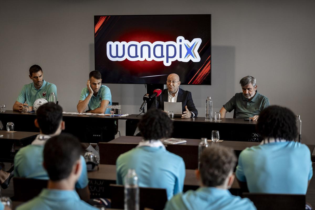 PRESENTACION DE UN NUEVO FICHAJE Y DE LA TEMPORADA DEL WANAPIX ZARAGOZA