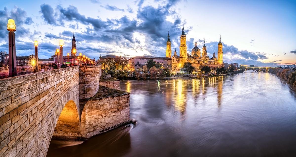 Quédate de piedra al admiral la impresionate Basílica del Pilar