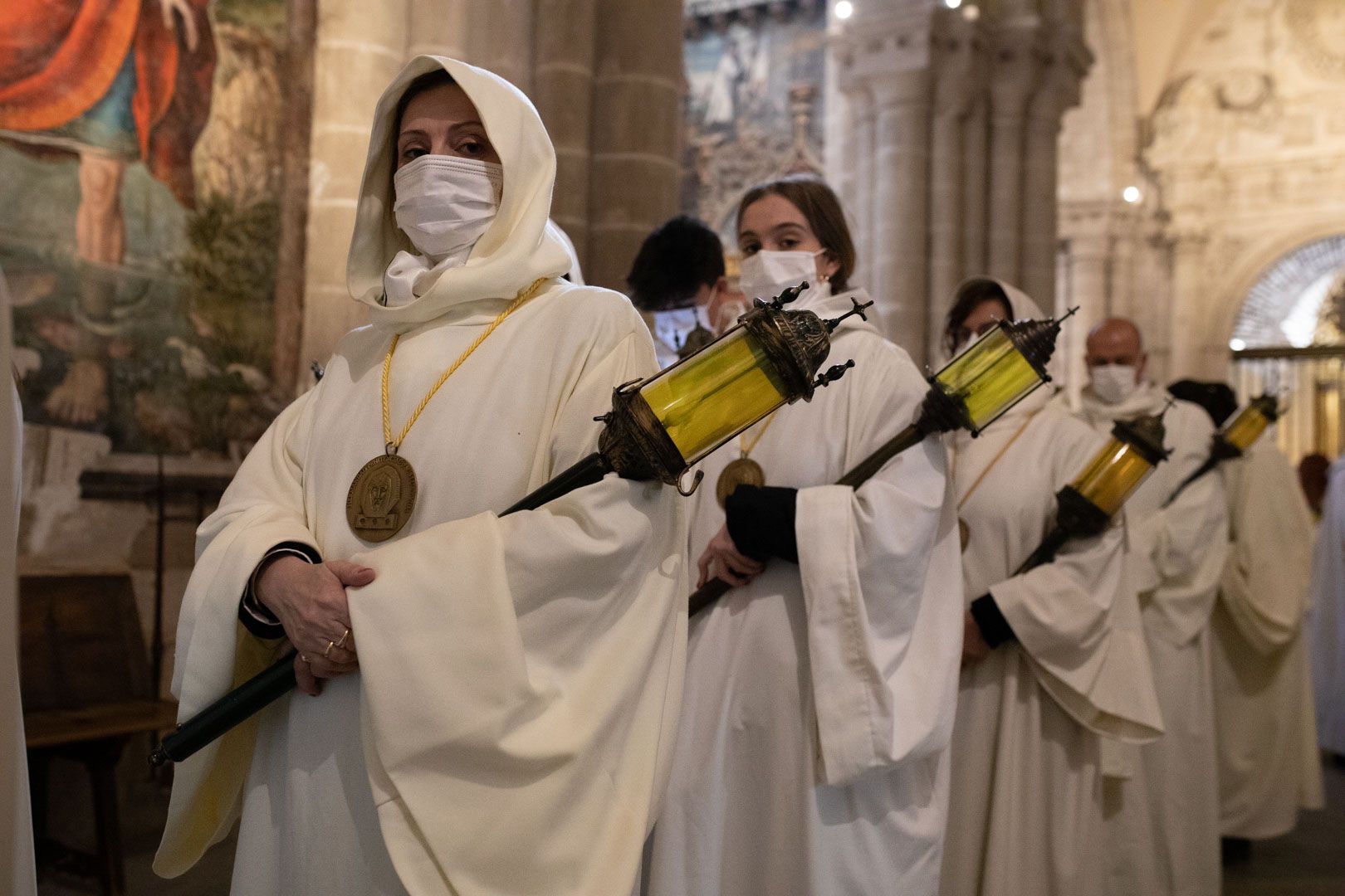 GALERIA | Las mejores imágenes de la procesión de Luz y Vida