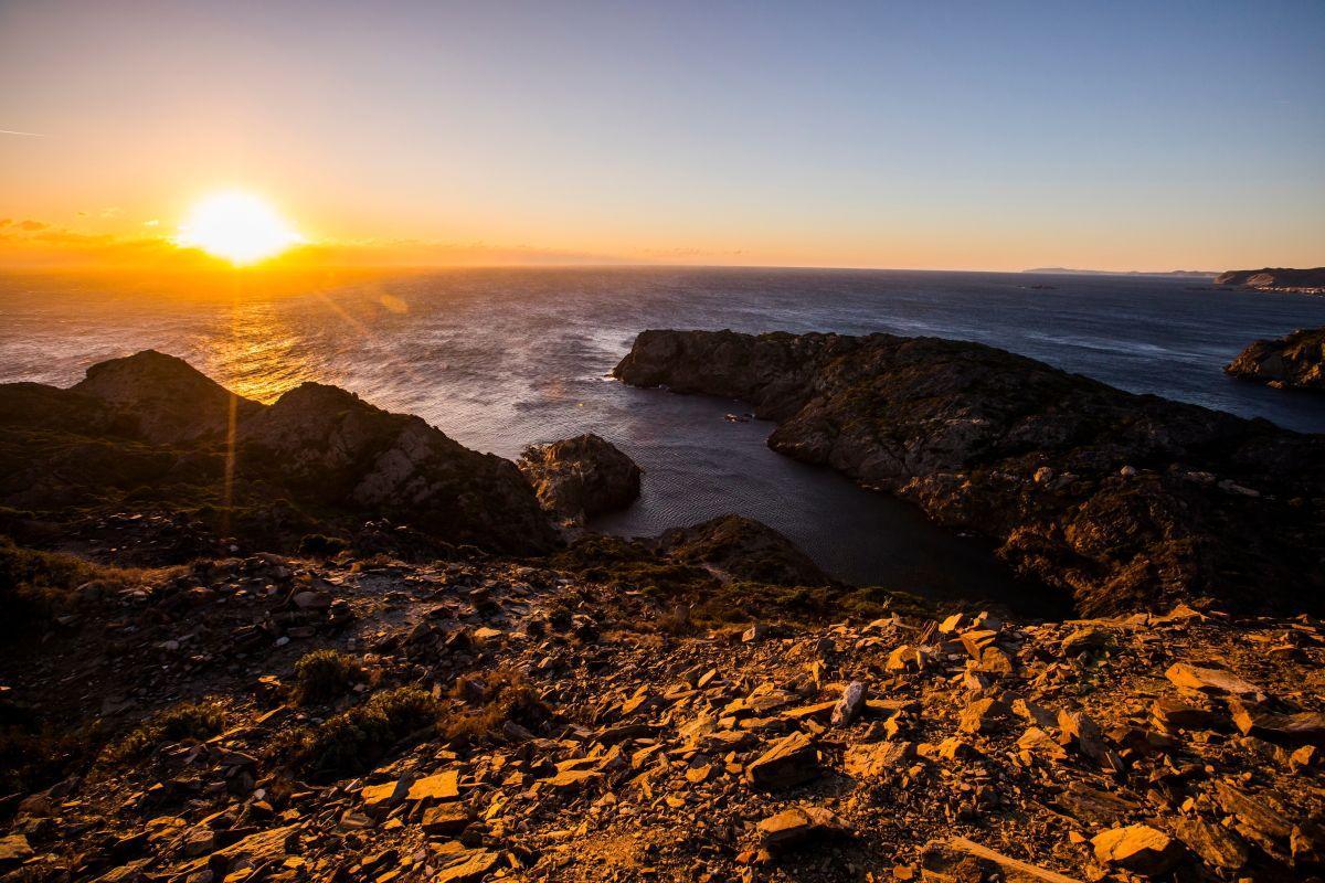 Amanecer en el Cabo de Creus (Girona).