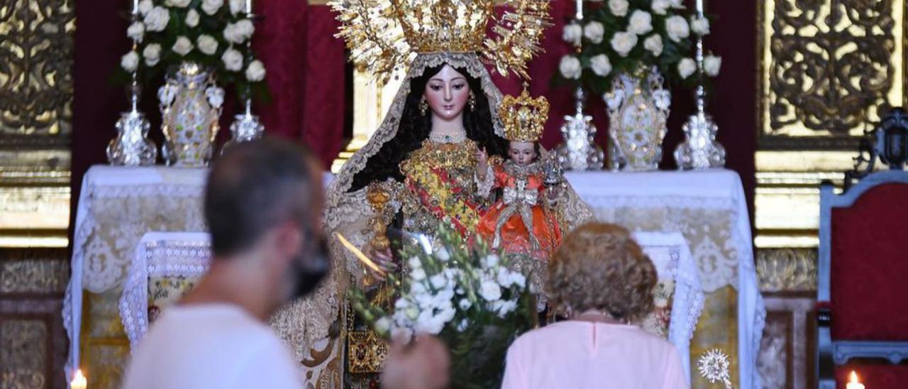 La Virgen del Carmen de San Cayetano en una imagen de archivo . | SANCHEZ MORENO