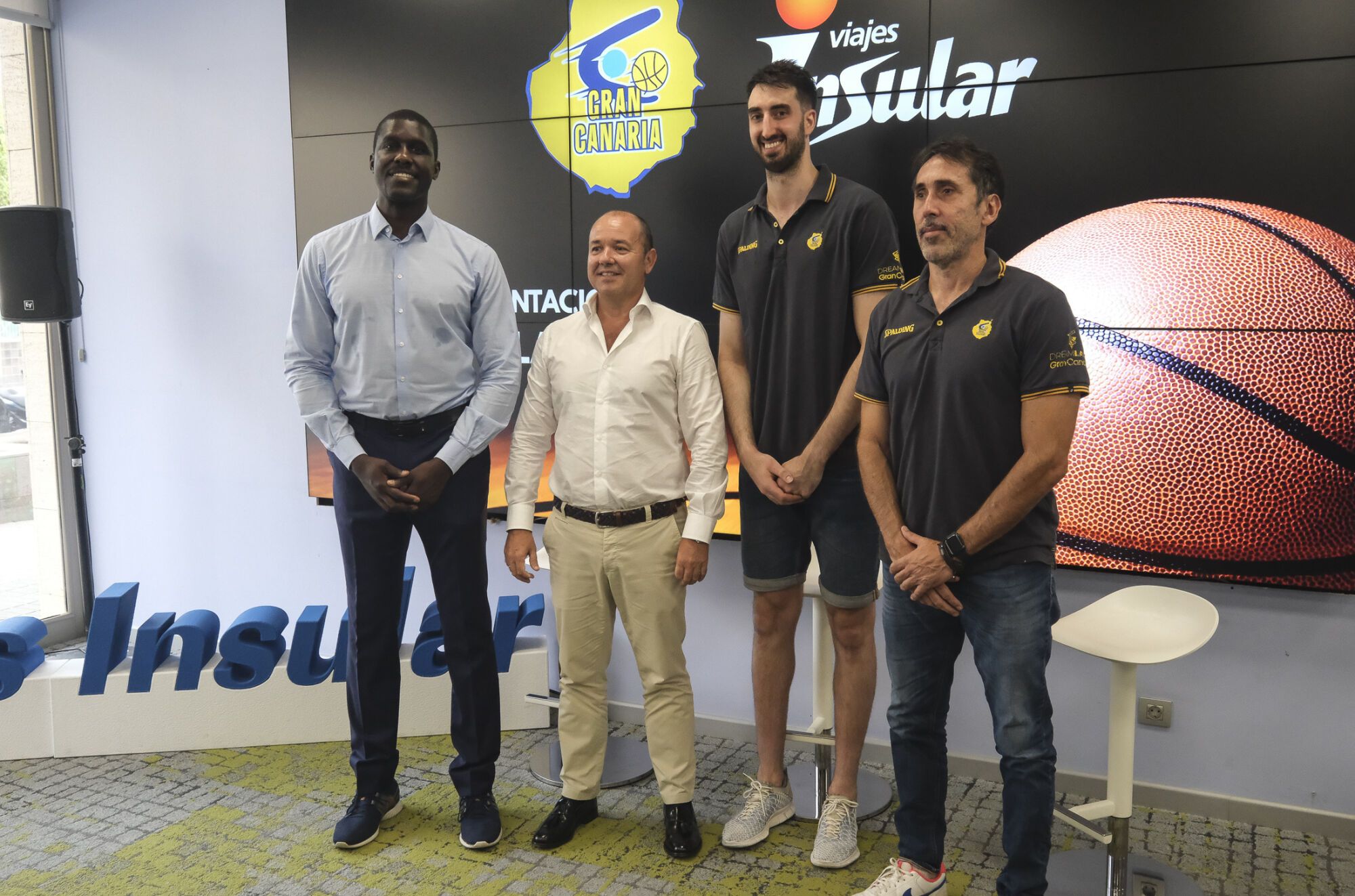 Presentación de Eric Vila como jugador del Granca