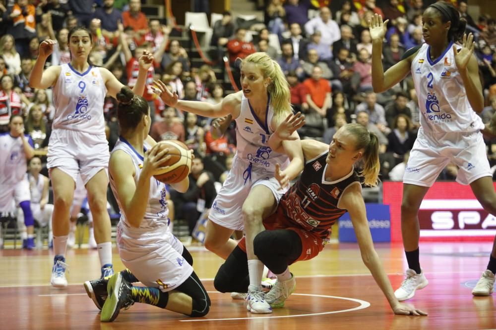 Final Copa de la Reina: Perfumerías Avenida - Uni Girona (80-76)