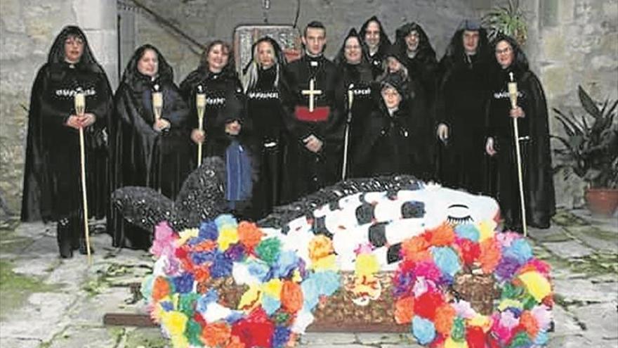 Trujillo: capeas, desfiles y un gran entierro de la sardina