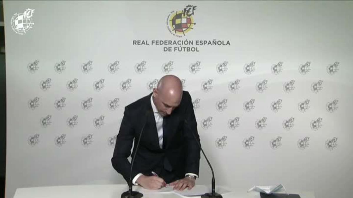 La RFEF llega a un acuerdo para extender el fútbol español en China