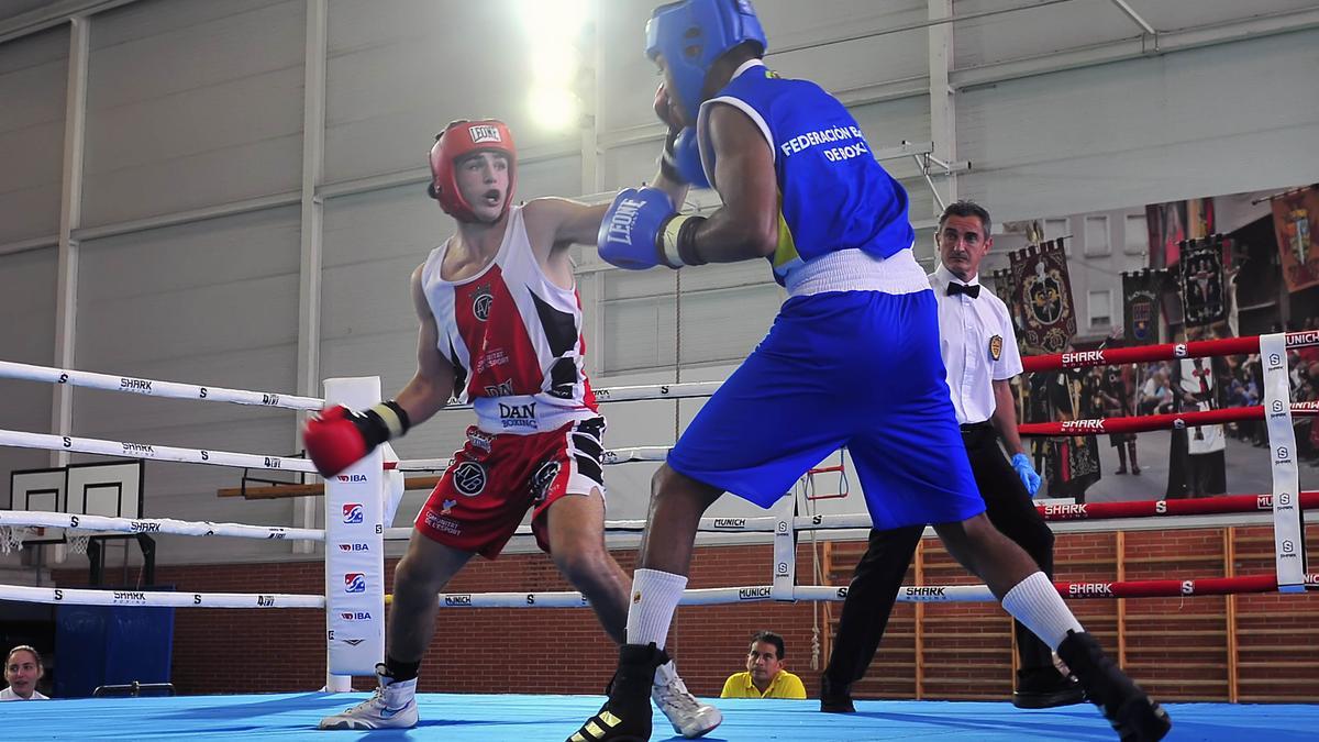Combate del Campeonato de España de Boxeo que se celebra hasta este sábado en Crevillent