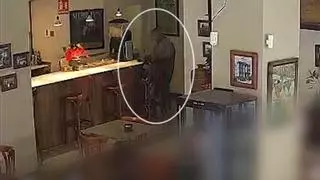 Detenido en Tarragona un hombre que se dedicaba al hurto de las propinas en varios establecimientos