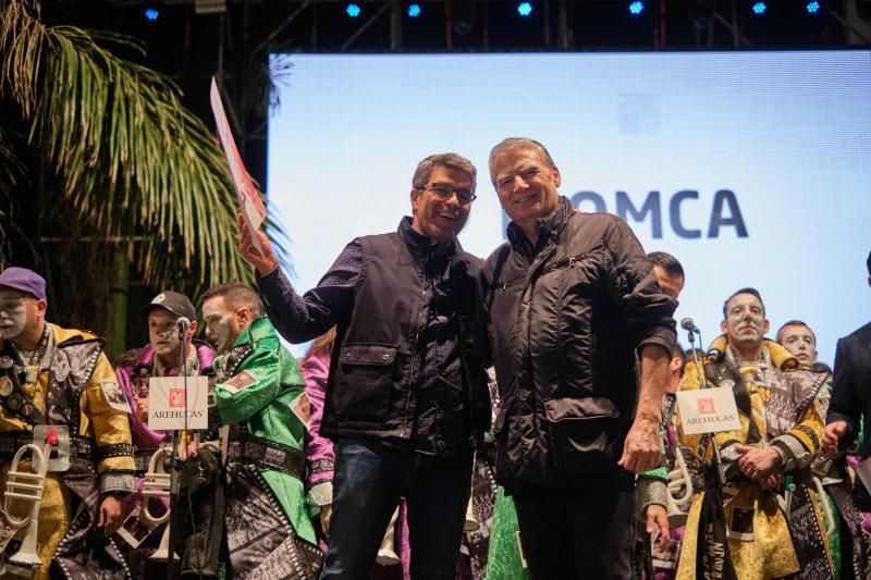 Entrega del Premio Criticón de Honor a Toño Ramírez, en medio de las actuaciones de Carnaval.  | 28/02/2020 | Fotógrafo: Andrés Gutiérrez Taberne