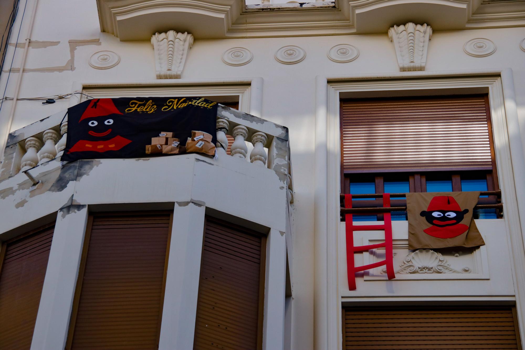 La Navidad se cuela por los balcones de Alcoy