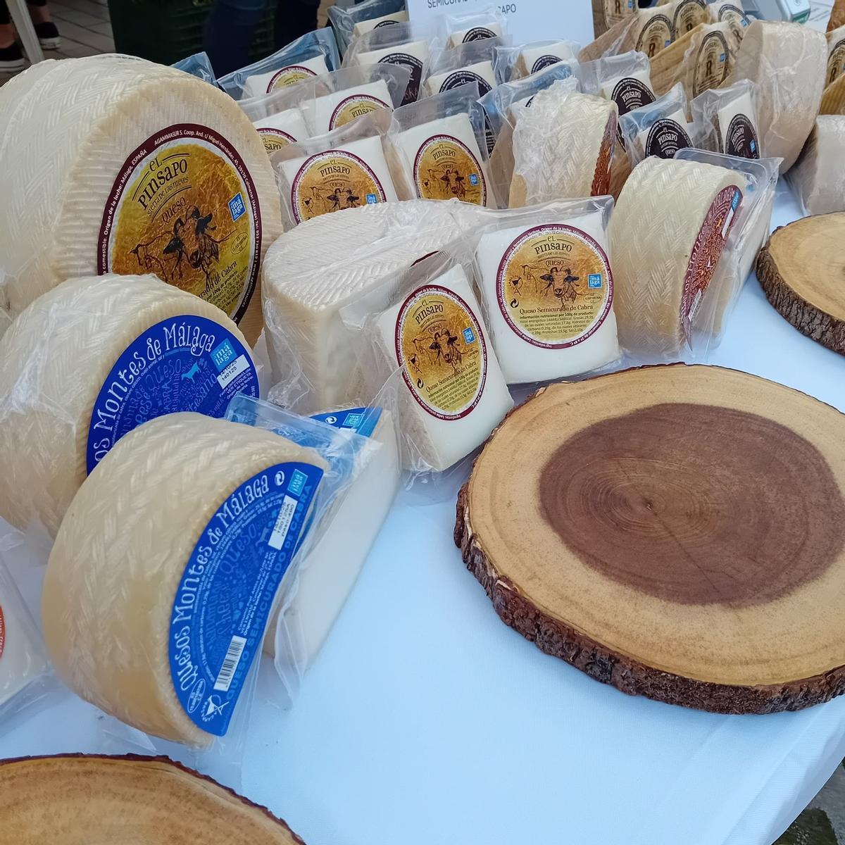 Edición anterior del Mercado de Quesos de Málaga, celebrado en Coín