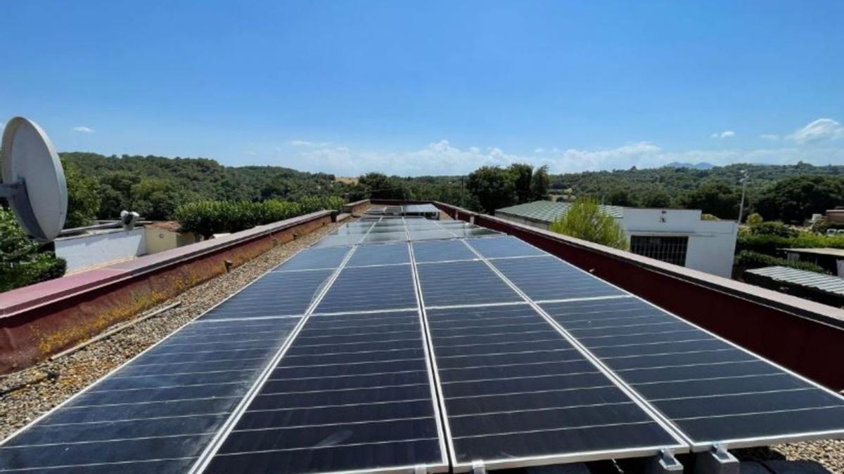La instal·lació fotovoltaica de la comunitat energètica de Cistella.