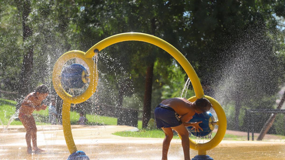 la Ciudad de los Niños y las Niñas reabre sus juegos de agua