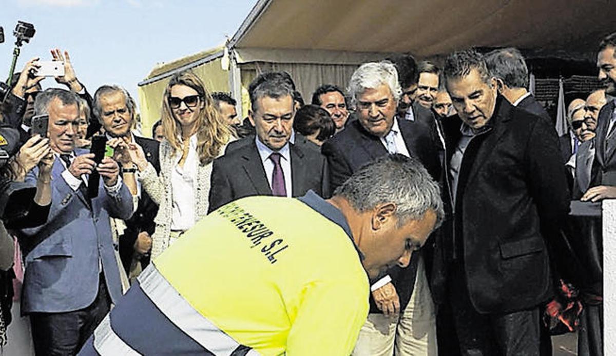 Rivero da un portazo a la reforma de la ley turística e insiste en la renovación