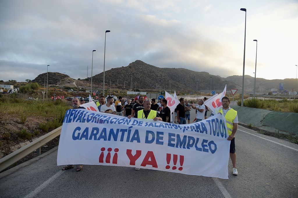 Huelga de los trabajadores de Repsol en Cartagena