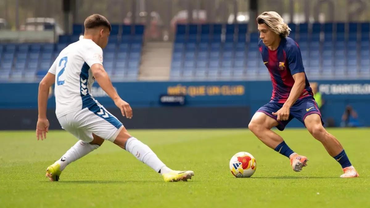 Alex González, extremo que llegó en marzo al Barça