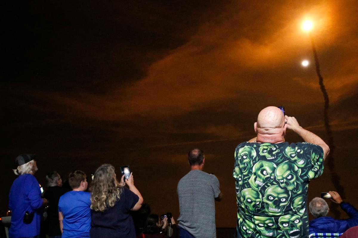 Lanzado con éxito el cohete de la misión Artemis a la Luna