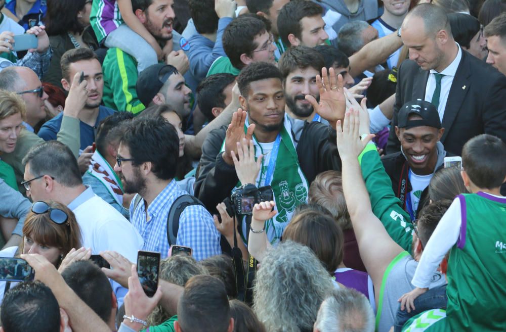 Málaga se lanza la calle para celebrar la EuroCup