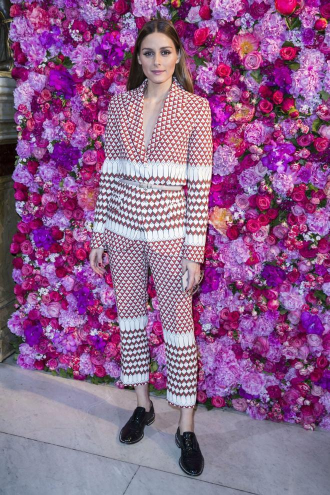 Olivia Palermo en el desfile de Alta Costura de Schiaparelli en París