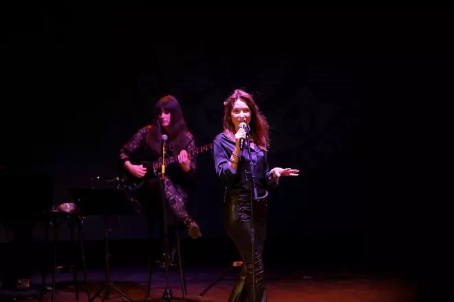 Las mejores imágenes del concierto de Carla Bruni en La Mar de Músicas