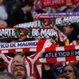 Vista de la afición del Atlético de Madrid, durante el partido de vuelta de la fase de acceso a los octavos de Liga de Campeones entre el Atlético de Madrid y el Brujas