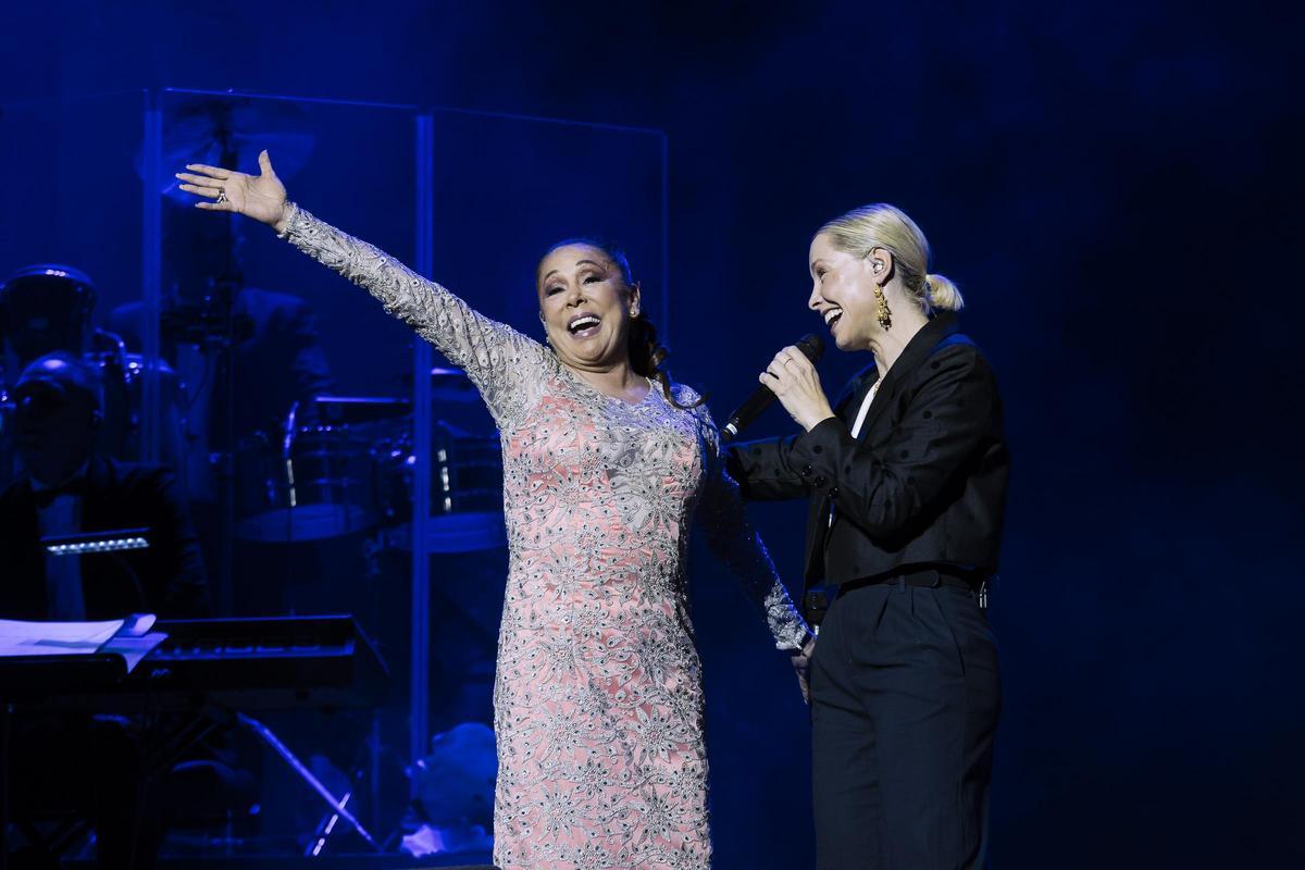 Así se vivió el concierto de Isabel Pantoja en el teatro Romano de Mérida