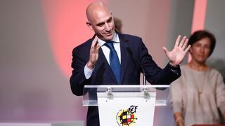 La RFEF pide perdón "al fútbol y al conjunto de la sociedad" por los comportamientos de Rubiales