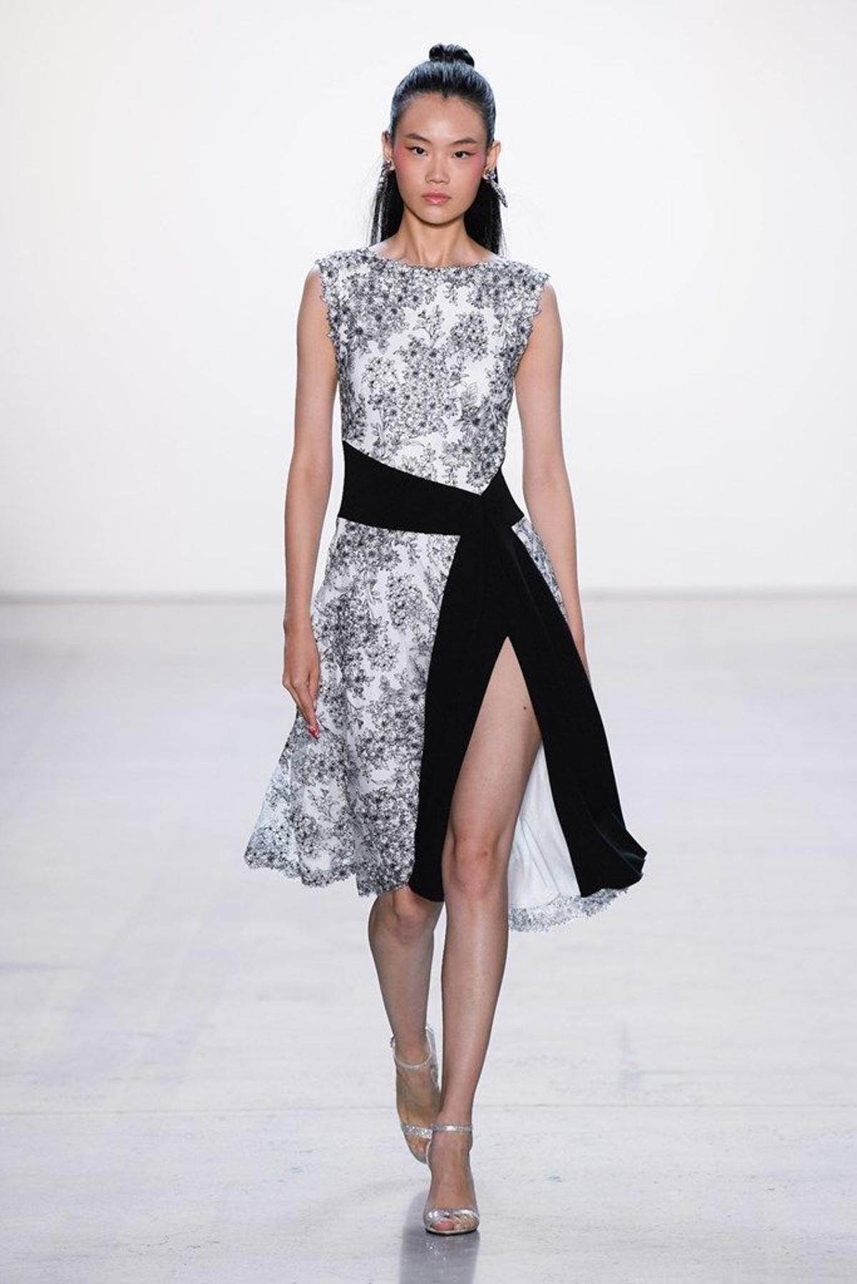 Tadashi Shoji