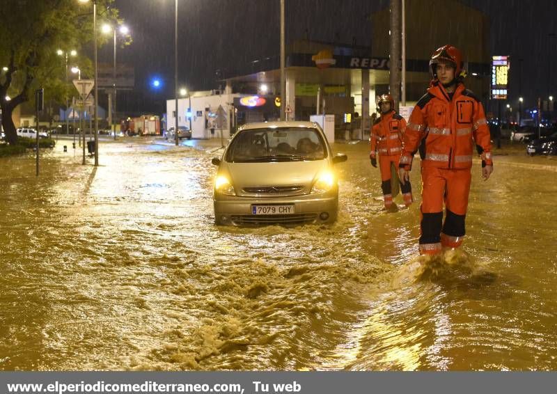 GALERÍA DE FOTOS -- El diluvio cae en Castellón y provoca inundaciones