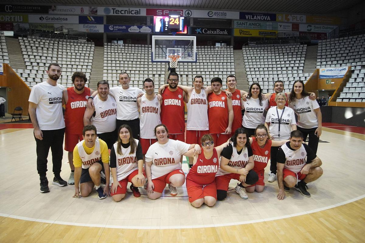 Les imatges de l'entrenament de l'equip del Bàsquet Girona que prepara la Copa Campeones
