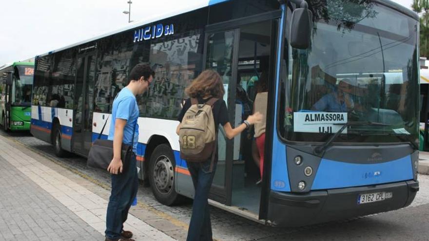 Reclaman al Consell y la Diputación subvencionar el bus directo a la UJI