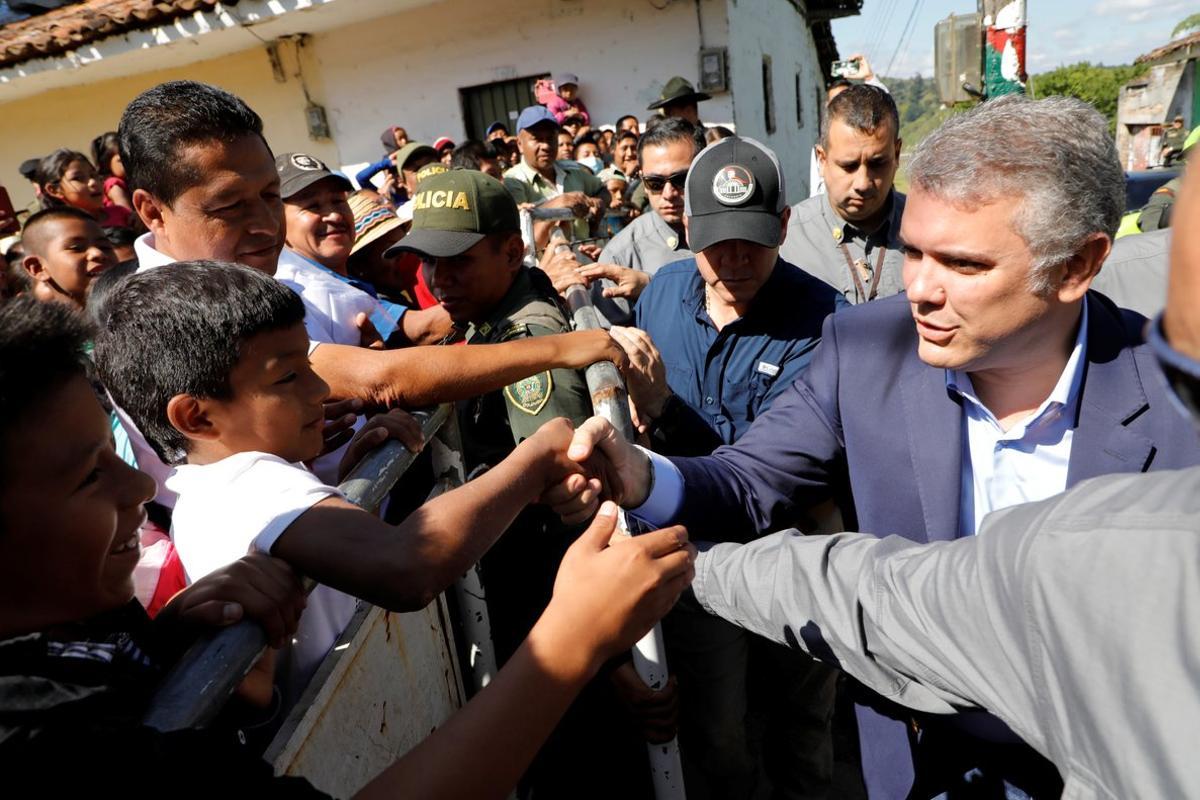 Duque aclaró que los países que tienen altos niveles de consumo deben enfrentar ese fenómeno mientras Colombia hace lo propio enfrentando a los carteles. Duque aclaró que los países que tienen altos niveles de consumo deben enfrentar ese fenómeno mientras Colombia hace lo propio enfrentando a los carteles.