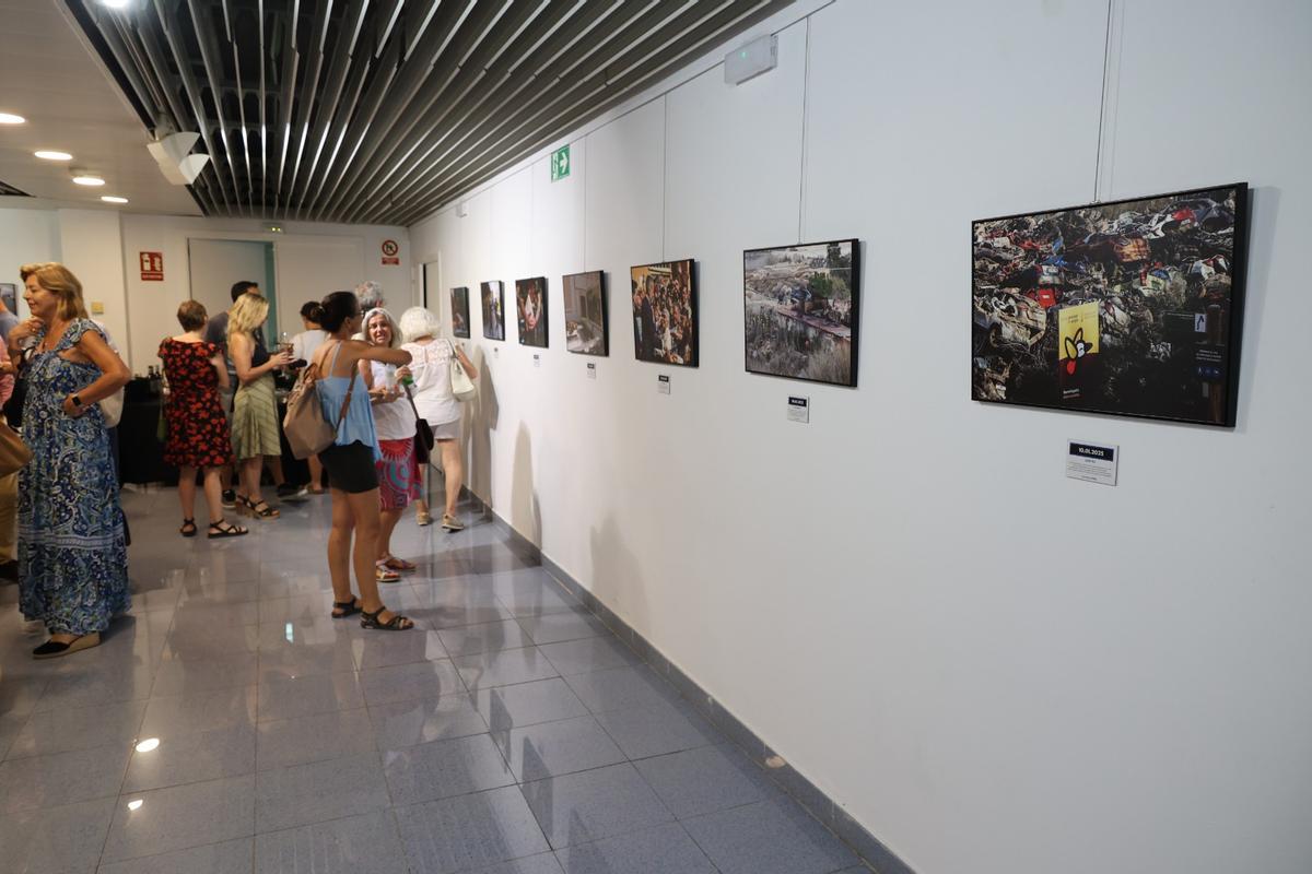 Inauguración de INFotoperiodistas ALC 25 en el Club INFORMACIÓN