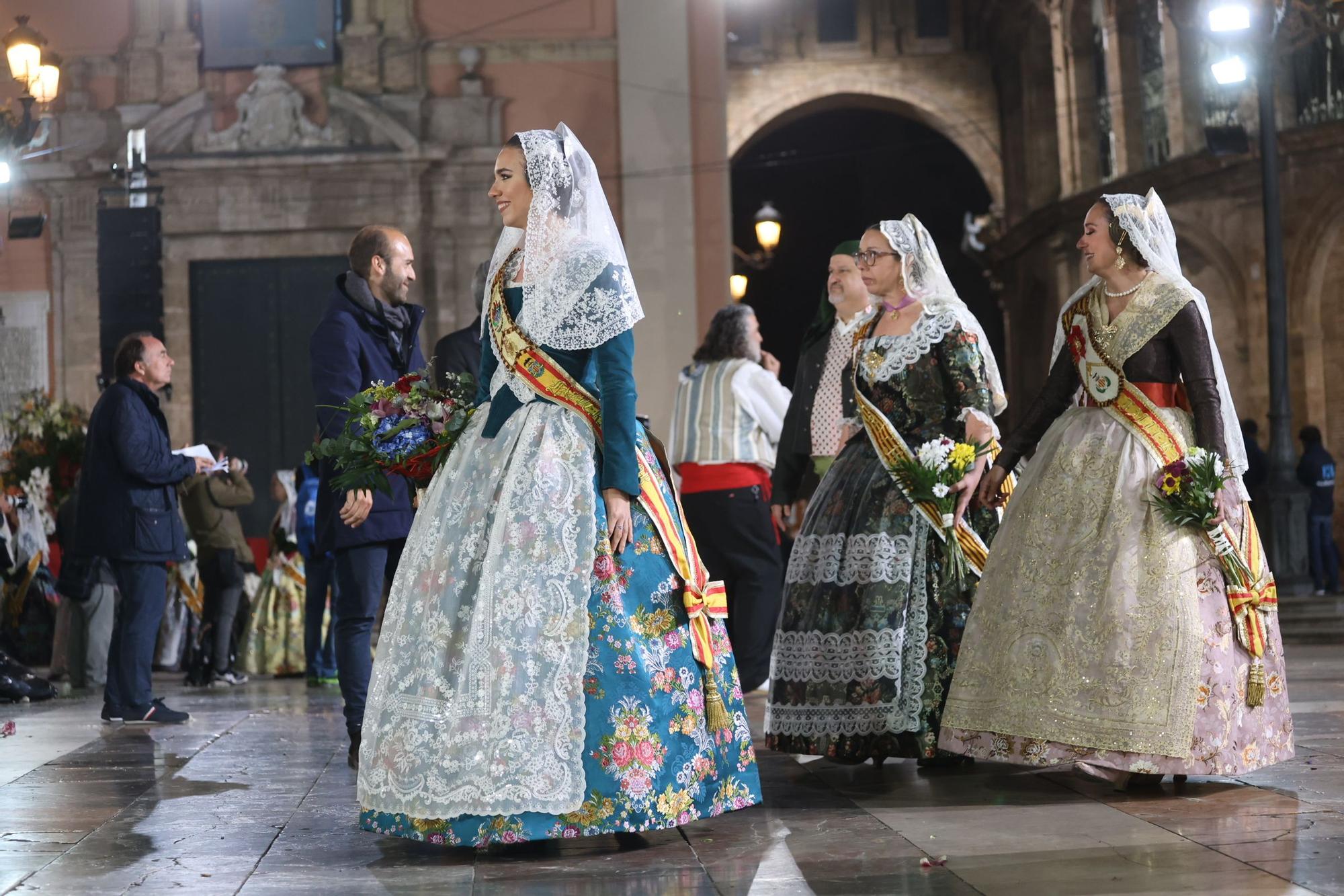 Ofrenda 2023 | Falleras Mayores e Infantiles de comisiones del 17 de Marzo (y II)