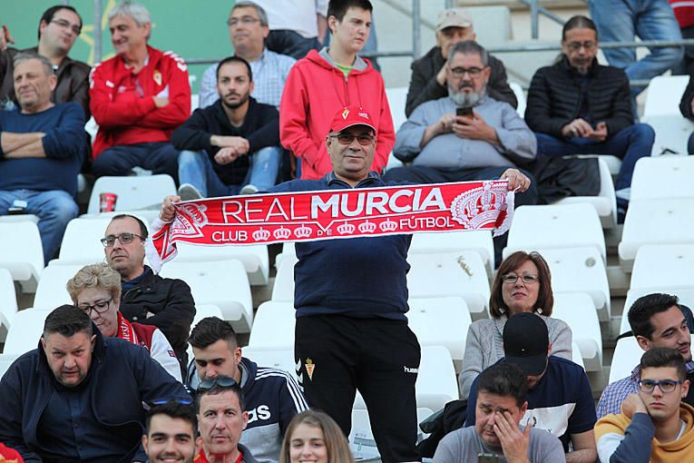 El Real Murcia cae ante el UCAM Murcia en casa