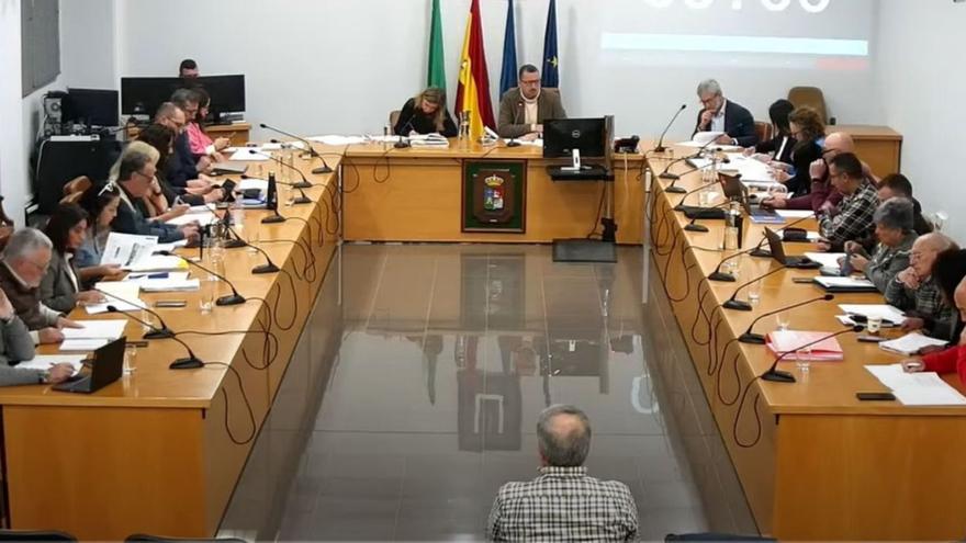 Un momento del pleno de Castrillón, este viernes.  | A.C.