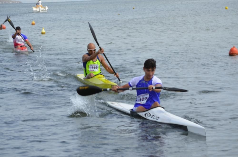 Liga Autonómica de Piragüismo en Playa Paraíso