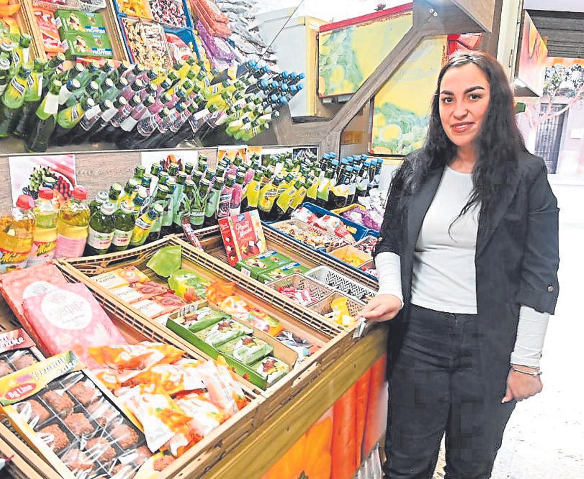 Olena Parshakova ha abierto una tienda de alimentación en Castelló donde pueden encontrarse productos típicos de su país como encurtidos, un requesó especial o trigo sarraceno.