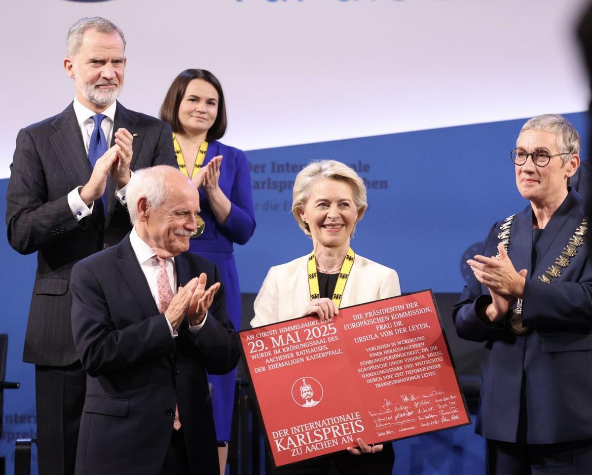 Von der Leyen: "La nostra tasca és la independència europea" Von der Leyen: "La nostra tasca és la independència europea"