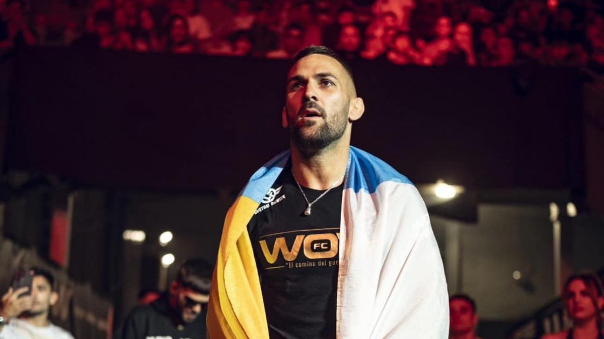 Hecher Sosa brilló con luz propia en el combate estelar de WOW 15