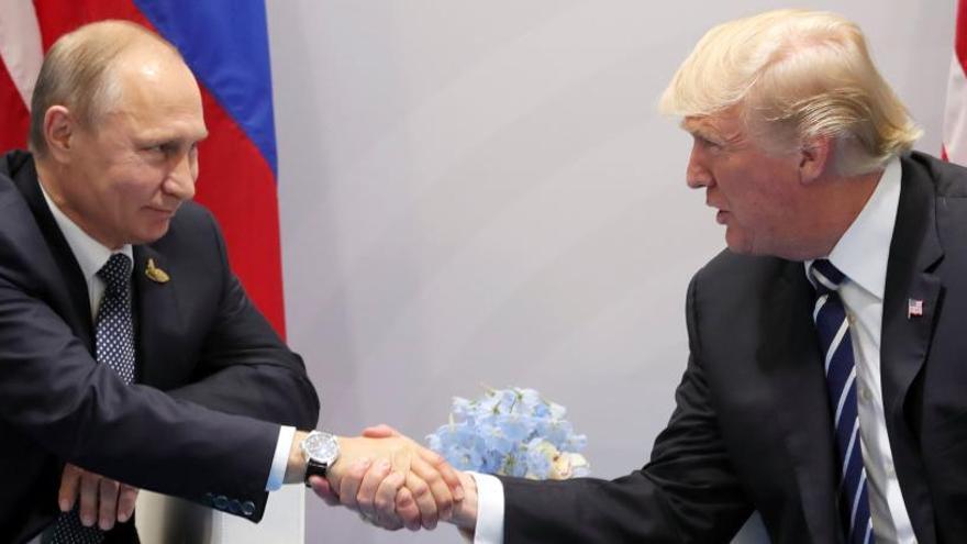 Trump y Putin, durante su encuentro oficial en Hamburgo.