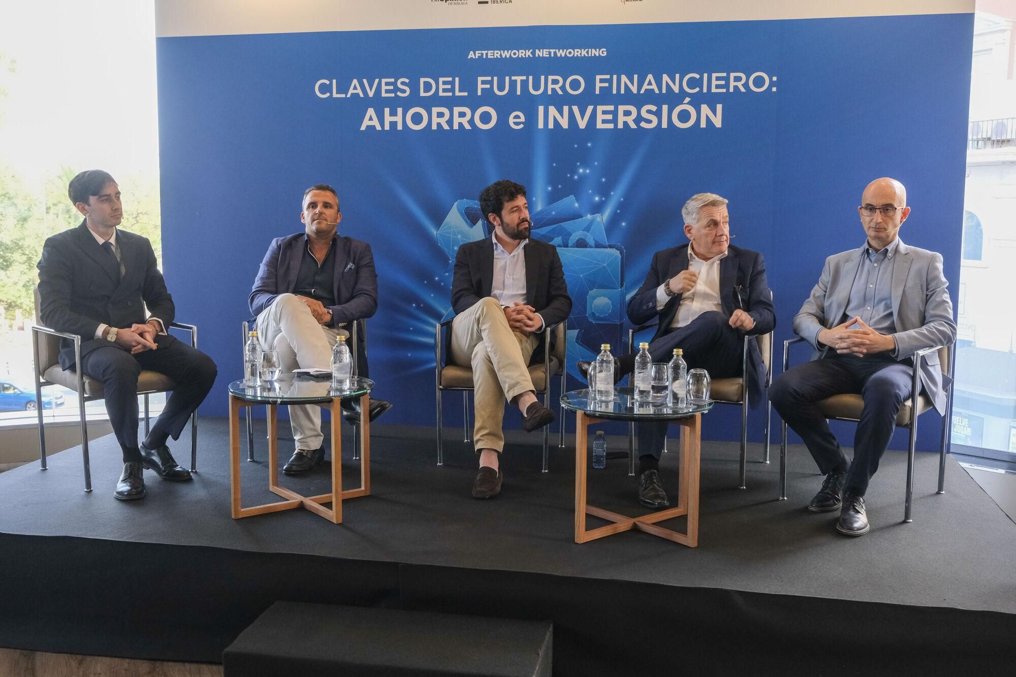 Expertos reunidos por La Opinión apuestan por el conocimiento financiero para superar los actuales tiempos de incertidumbre
