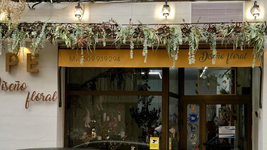 La floristería de Paloma Egea se ubica en la calle María Guerrero de Zaragoza.