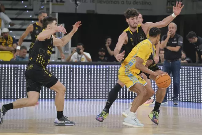 Amistoso: Dreamland Gran Canaria - La Laguna Tenerife