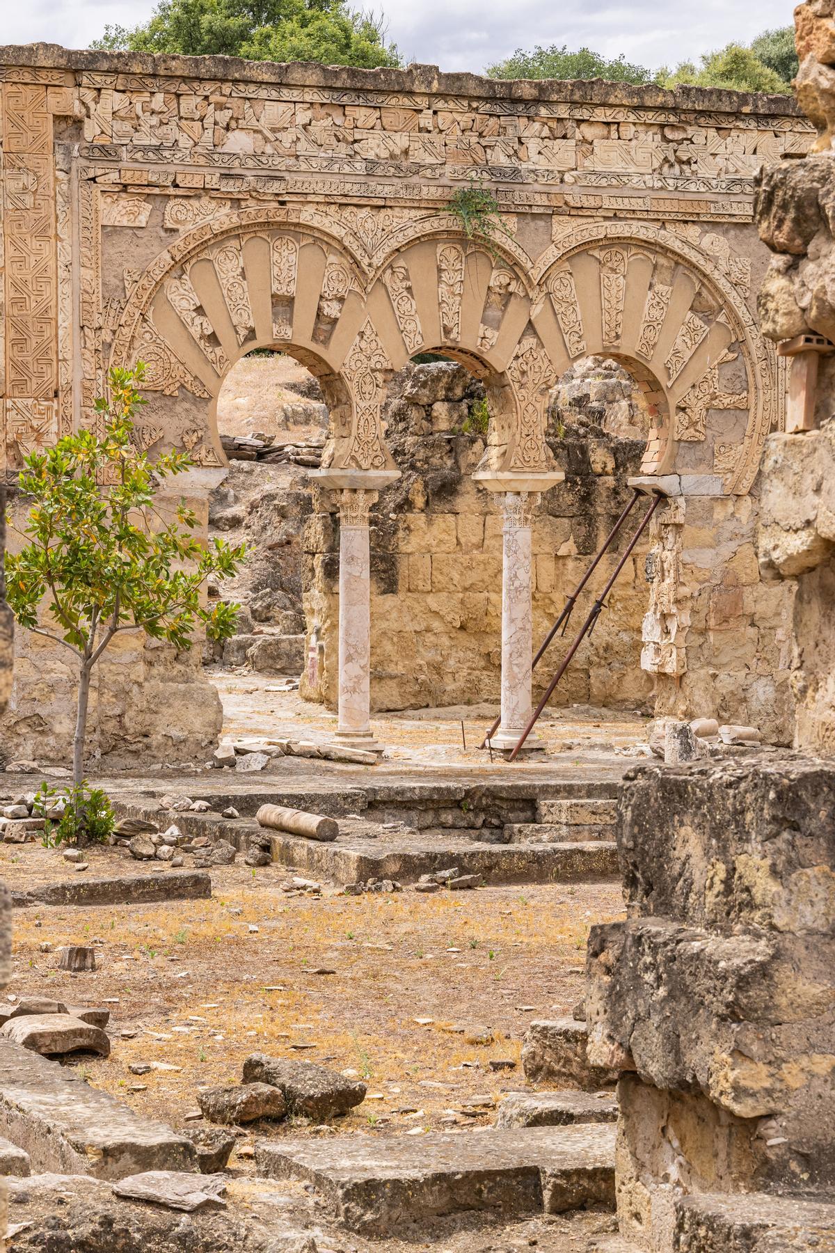 Las ruinas de la antigua Medina Azahara en Córdoba
